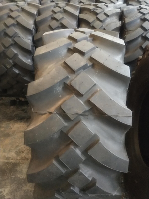 13.6-16 Farm Implement لاستیک های تراکتور کشاورزی مقاوم در برابر حرارت مقاوم در برابر برش